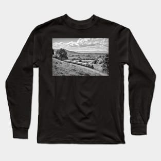 King Edward II and the Malverns - Black and White Long Sleeve T-Shirt